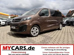 Nuss braun Gebraucht 2023 Opel Zafira Life Van | 34.555 € (Guter Preis)