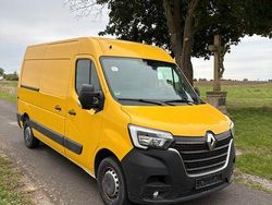 Gelb Gebraucht 2021 Renault Master Van / Kleinbus | 16.800 € (Guter Preis)