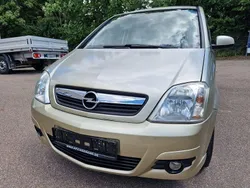 Silber Gebraucht 2007 Opel Meriva Van / Kleinbus | 2.890 € (Fairer Preis)