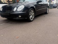 Schwarz Gebraucht 2005 Mercedes 320 Limousine | 8.500 €