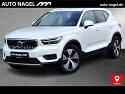 Crystal white / Gebraucht 2022 Volvo XC40 Inscription SUV | 21.800 € (Superpreis)