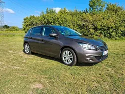 Grau Gebraucht 2015 Peugeot 308 Limousine | 6.499 € (Guter Preis)