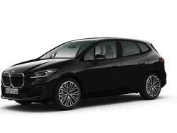 Schwarz uni Gebraucht 2023 BMW 218 Active Tourer Luxury Line Van / Kleinbus | 28.890 € (Fairer Preis)