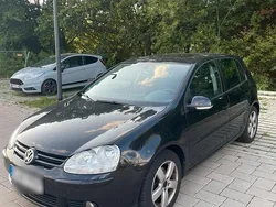 Schwarz Gebraucht 2007 VW Golf V Kleinwagen | 1.900 € (Guter Preis)