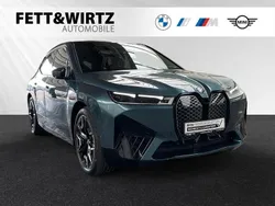 Blau Gebraucht 2024 BMW iX Sport Line SUV | 74.888 € (Etwas zu teuer)