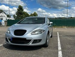 Grau Gebraucht 2009 Seat Leon Limousine | 3.200 € (Guter Preis)