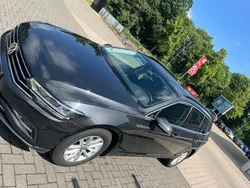 Grau Gebraucht 2020 VW Passat Kombi | 16.500 € (Fairer Preis)