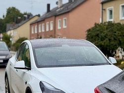 Weiß Gebraucht 2023 Tesla Model Y RWD SUV | 33.000 € (Fairer Preis)