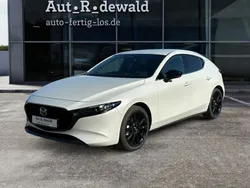 Weiß Neu 2025 Mazda 3 Nagisa Limousine | 31.260 € (Fairer Preis)