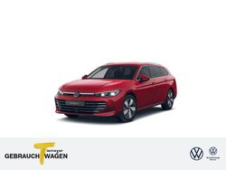 Rot Gebraucht 2025 VW Passat Elegance Kombi | 34.920 € (Superpreis)