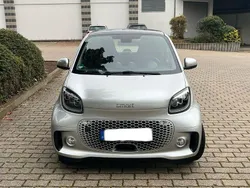 Silber Gebraucht 2022 Smart ForTwo Electric Drive Coupé | 11.400 € (Fairer Preis)