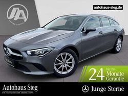 Mountaingrau Gebraucht 2023 Mercedes CLA200 Limousine | 23.394 € (Superpreis)