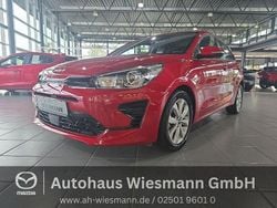 (beg) signalrot met. Gebraucht 2023 Kia Rio Vision Kleinwagen | 18.990 € (Fairer Preis)