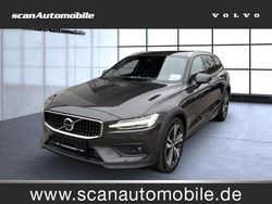 Grau Gebraucht 2023 Volvo V60 CC Plus Kombi | 42.990 € (Teuer)