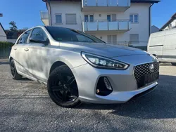Silber Gebraucht 2017 Hyundai i30 Intro Edition Limousine | 8.499 € (Superpreis)
