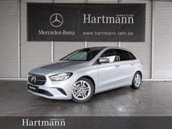 Iridiumsilber Gebraucht 2023 Mercedes B220 Progressive Van / Kleinbus | 33.750 € (Fairer Preis)