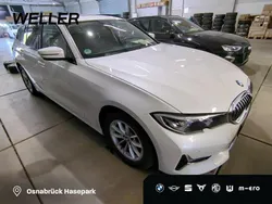 Mineralweiß (weiß) Gebraucht 2020 BMW 320 Comfort Edition Kombi | 24.450 € (Guter Preis)