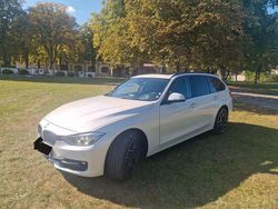 Weiß Gebraucht 2013 BMW 320 M Performance Kombi | 12.990 € (Guter Preis)