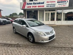 Silber Gebraucht 2011 Toyota Avensis Edition Kombi | 5.499 € (Fairer Preis)