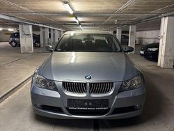 Grau Gebraucht 2005 BMW 320 Limousine | 4.100 € (Fairer Preis)