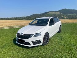 Weiß Gebraucht 2018 Skoda Octavia RS Kombi | 24.000 € (Teuer)