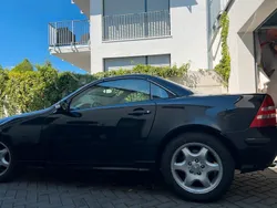 Schwarz Gebraucht 2001 Mercedes SLK230 Cabrio | 3.600 € (Fairer Preis)
