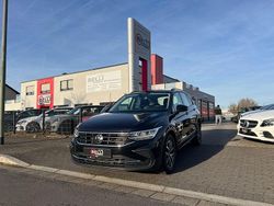 Schwarz Gebraucht 2022 VW Tiguan Life SUV | 26.950 € (Fairer Preis)