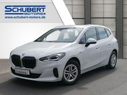Weiß Gebraucht 2022 BMW 225 Active Tourer Sport Line Van / Kleinbus | 32.390 € (Fairer Preis)