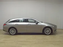 Grau Gebraucht 2020 Mercedes CLA200 Shooting Brake Kombi | 18.380 € (Superpreis)