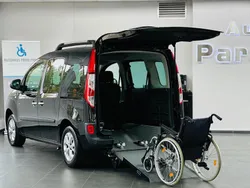 Schwarz Gebraucht 2017 Renault Kangoo LIMITED Van / Kleinbus | 25.950 €