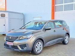 Grau Gebraucht 2019 Peugeot 5008 Business-Line SUV | 11.990 € (Superpreis)