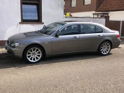 Gold Gebraucht 2005 BMW 750L Limousine | 9.500 € (Teuer)