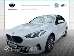 Alpinweiß uni Gebraucht 2024 BMW 120 Kleinwagen | 33.940 € (Guter Preis)
