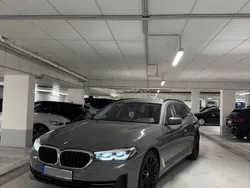 Grau Gebraucht 2020 BMW 530 Sport Line Kombi | 22.999 € (Superpreis)