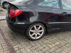 Schwarz Gebraucht 2005 Mercedes C200 Coupé | 2.000 € (Superpreis)