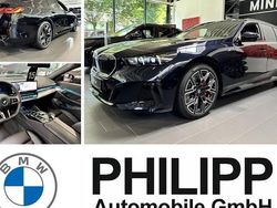 Schwarz Neu 2025 BMW 520 Shadowline Kombi | 62.880 € (Guter Preis)