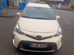 Beige Gebraucht 2019 Toyota Prius+ Plus Van / Kleinbus | 18.900 € (Fairer Preis)