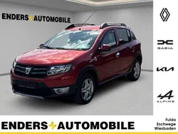 Rot Gebraucht 2015 Dacia Sandero Prestige Kleinwagen | 7.990 € (Fairer Preis)