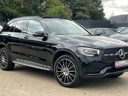 Schwarz/baltic black Gebraucht 2022 Mercedes GLC300e AMG line SUV | 33.990 € (Fairer Preis)