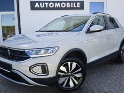 Ascotgrau Gebraucht 2024 VW T-Roc Move SUV | 28.979 € (Guter Preis)