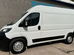 Weiß Gebraucht 2023 Peugeot Boxer Van | 24.590 € (Fairer Preis)