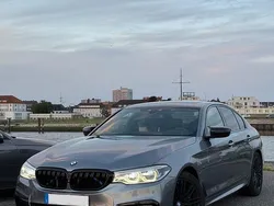 Grau Gebraucht 2017 BMW 530 M Sport Limousine | 22.500 €