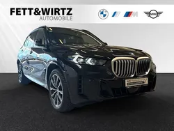 Saphirschwarz metallic Gebraucht 2024 BMW X5 M Sport SUV | 82.500 € (Superpreis)