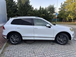 Weiß Gebraucht 2017 VW Touareg SUV | 17.150 € (Fairer Preis)