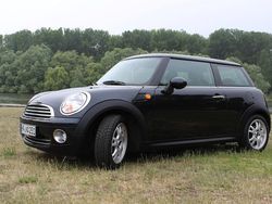 Schwarz Gebraucht 2007 Mini Cooper Kleinwagen | 10.800 €