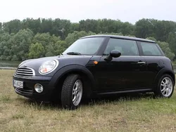 Schwarz Gebraucht 2007 Mini Cooper Kleinwagen | 10.800 €