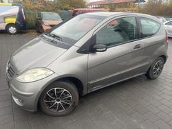 Kometgrau Gebraucht 2005 Mercedes A150 Kleinwagen | 490 € (Superpreis)