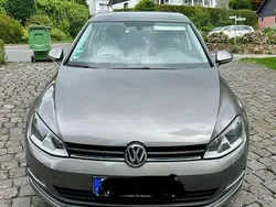 Grau Gebraucht 2015 VW Golf VII Trendline Limousine | 9.000 € (Fairer Preis)