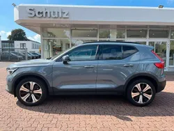 Thunder grey metallic (metallic) Gebraucht 2022 Volvo XC40 Plus SUV | 31.850 € (Fairer Preis)