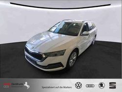 Weiß Gebraucht 2021 Skoda Octavia Style Kombi | 21.969 € (Fairer Preis)